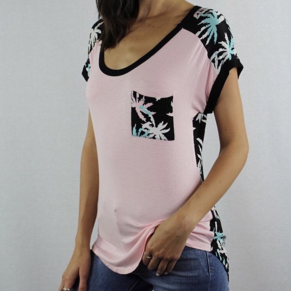 Short Sleeve Round Neck Pocket Tee Palm Trees Size Large